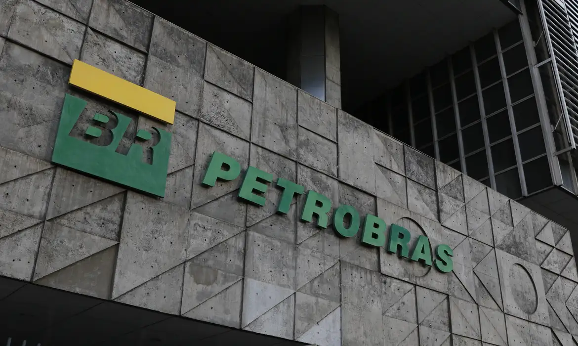 renúncia de membro da petrobrás, balanço, cancela privatização, Transação tributária, marcas empregadoras