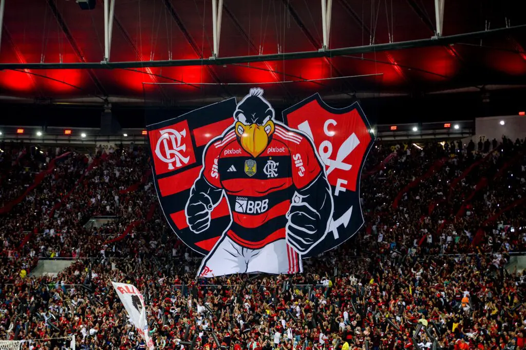 Flamengo lidera ranking de clubes brasileiros com mais seguidores no WhatsApp