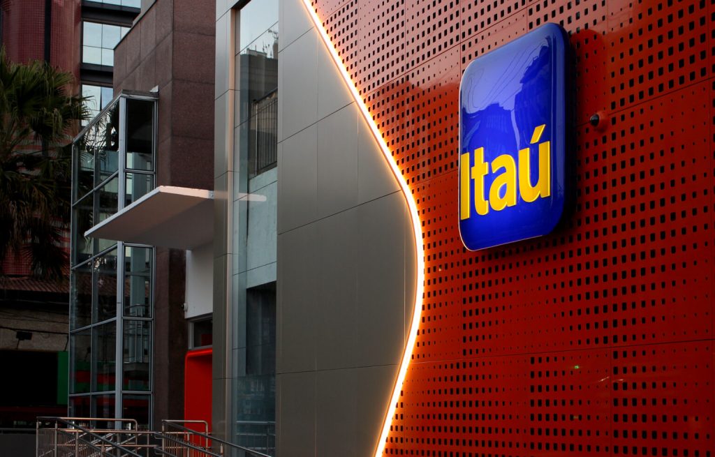 Itaú Unibanco é o primeiro banco do mundo a ingressar em aliança global de conectividade