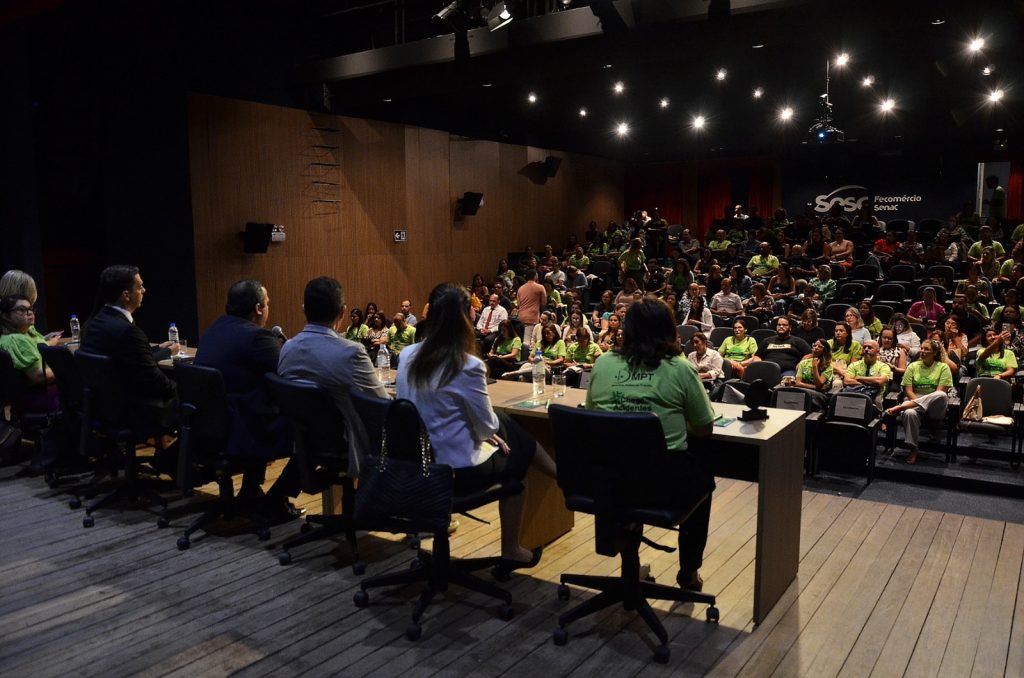 Abril verde: Prefeitura de Campina Grande e MPT realizam 2º Encontro em Saúde do Trabalhador