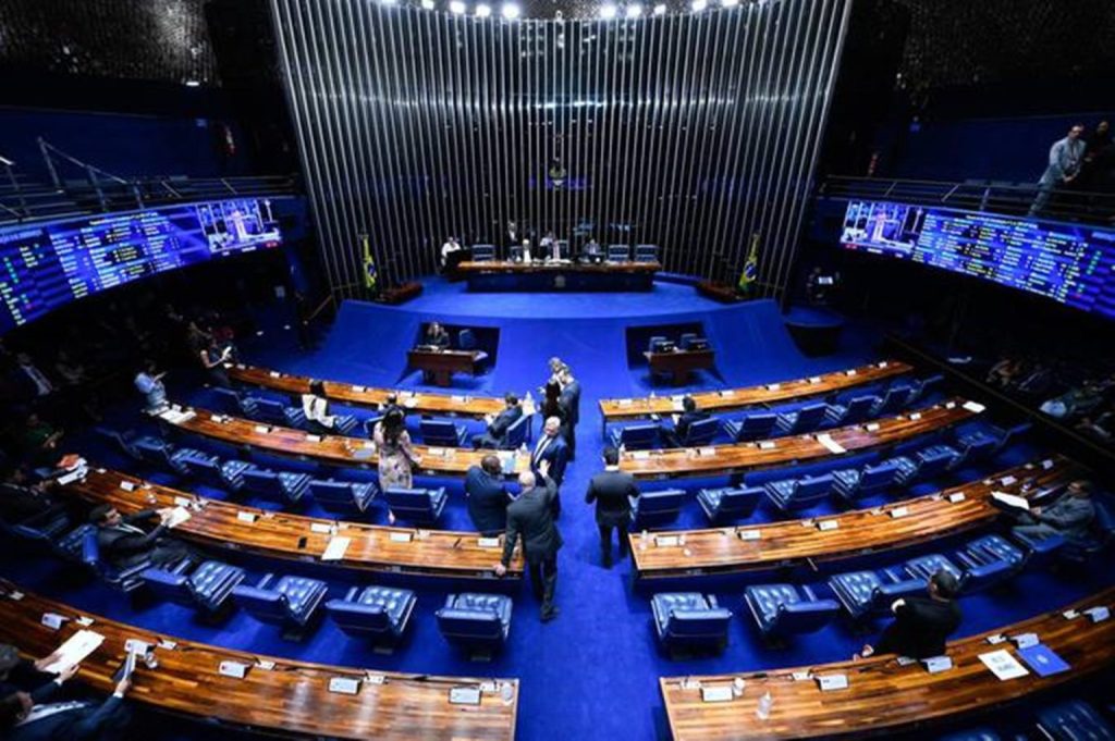 Fim da 6×1: saiba quando entra em vigor nova jornada de trabalho