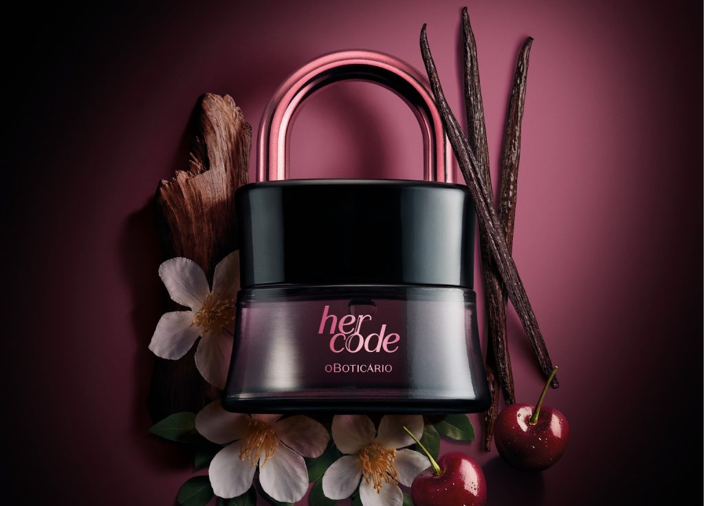 O Boticário apresenta Her Code Touch, fragrância que inspira o prazer feminino pelo toque