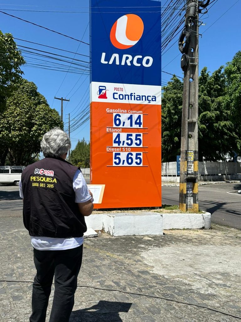 Menor preço do álcool cai R$ 0,48 e é praticado a R$ 4, registra pesquisa do Procon-JP