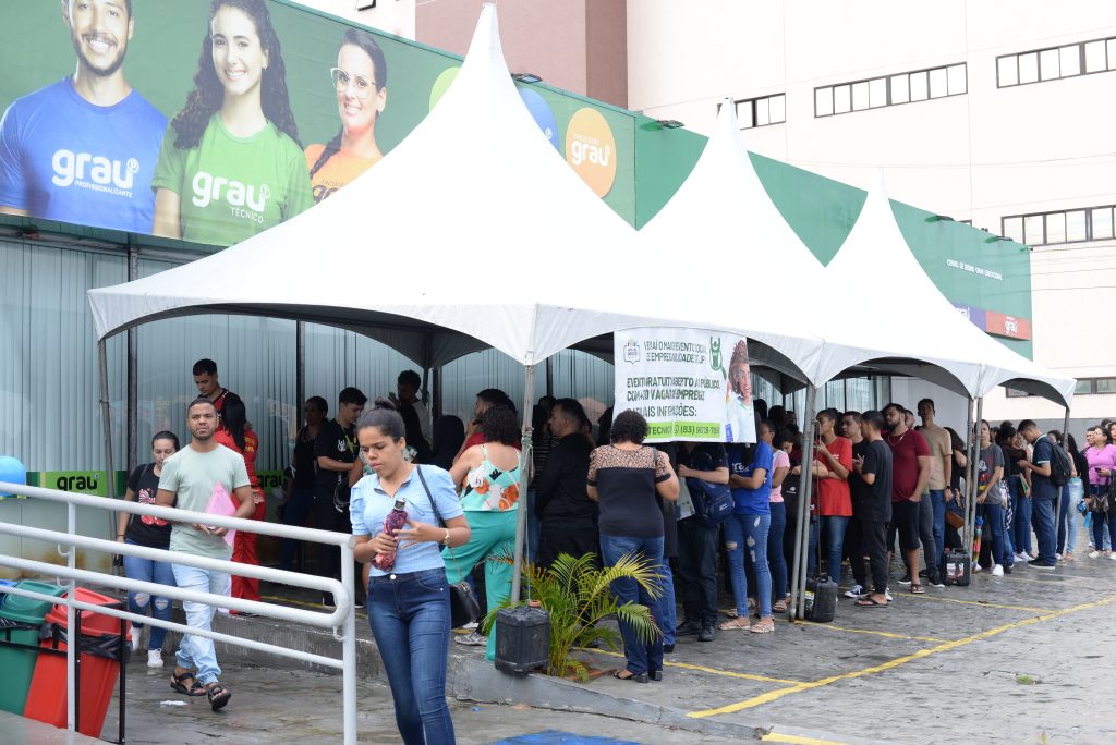 Feira promovida pelo Grau Educacional oferece mais de 500 vagas de empregos e estágios em João Pessoa