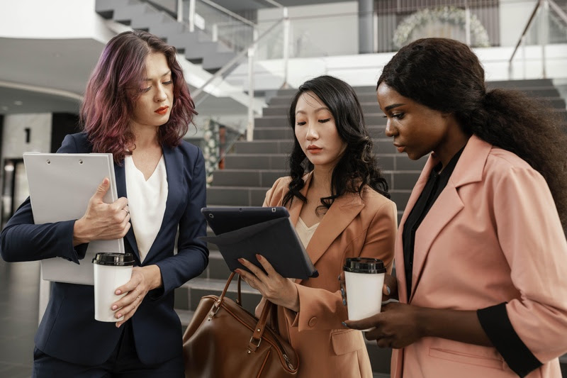 Vagas para mulheres no mercado de trabalho aumentam 45% em 2024, destaca Caged