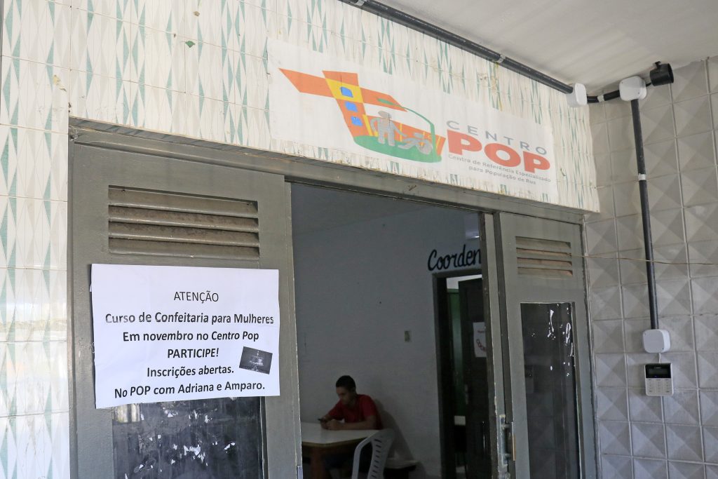 Centro Pop da Capital encaminha pessoas em situação de rua para cursos e empregos e muda vidas