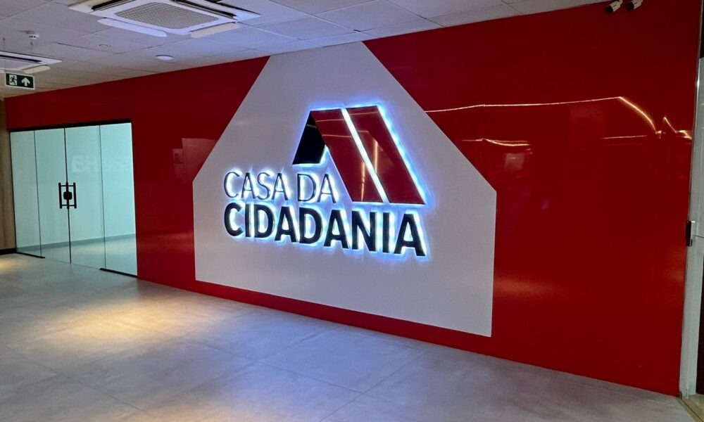 Governador prestigia inauguração de novos serviços na Casa da Cidadania no Parahyba Mall