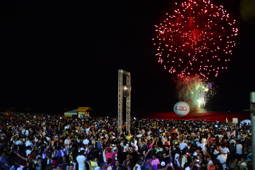 Prefeitura de João Pessoa orienta população a optar por fogos de artifício silenciosos