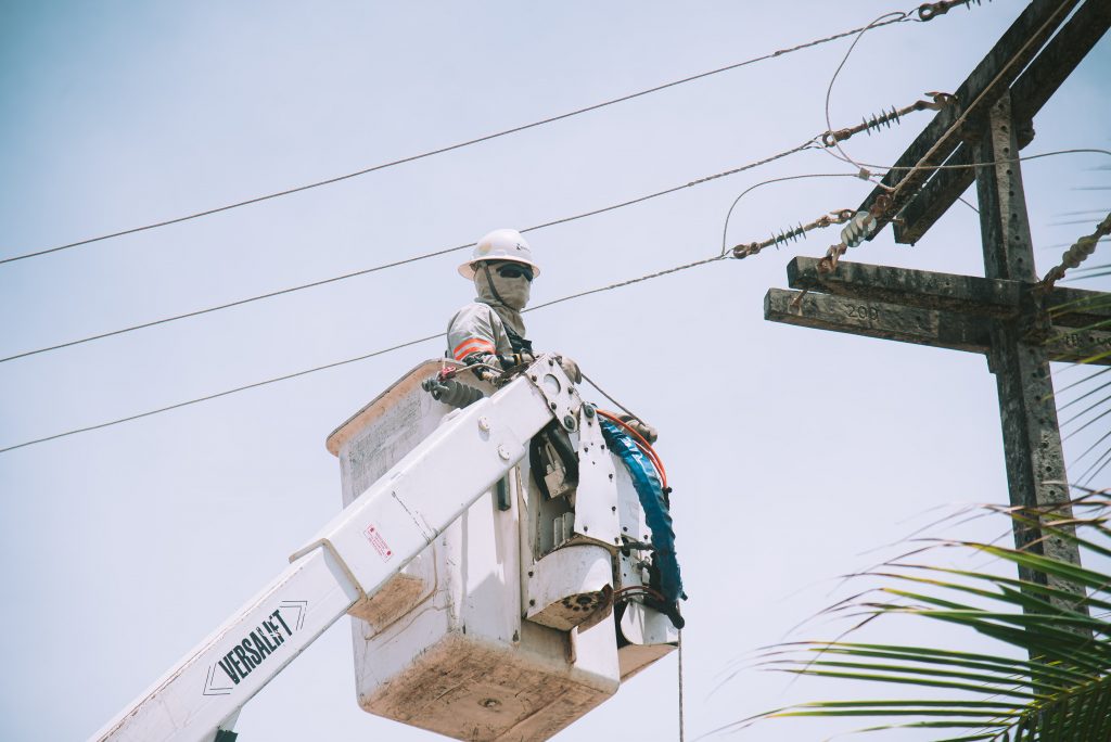 Concessionária de energia orienta sobre como informar aumento de carga de energia elétrica