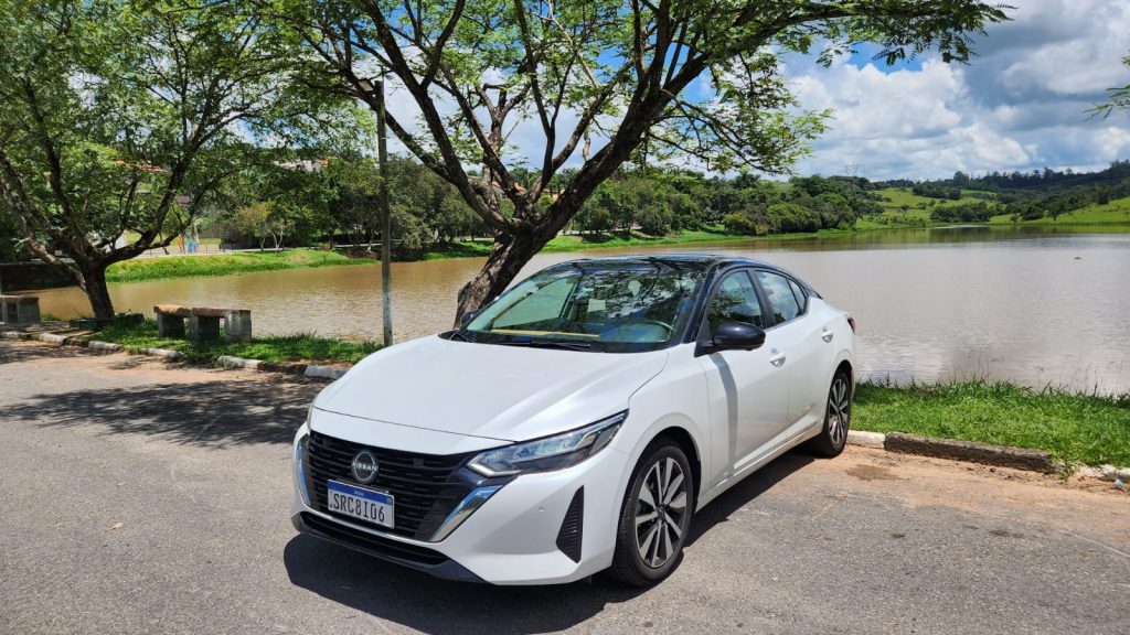 Paraíba Auto Total: Nissan Sentra 2025 enfrenta os desafios no mercado de sedãs