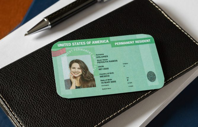 Caminhos para o Green Card: investidores podem transformar oportunidades nos EUA em residência permanente