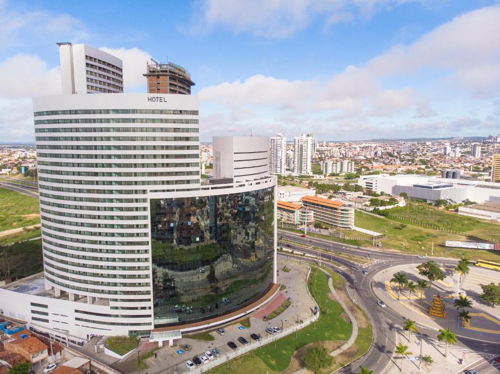 Com hospedagem confortável e estrutura arrojada, Slaviero Campina Grande alia versatilidade e charme