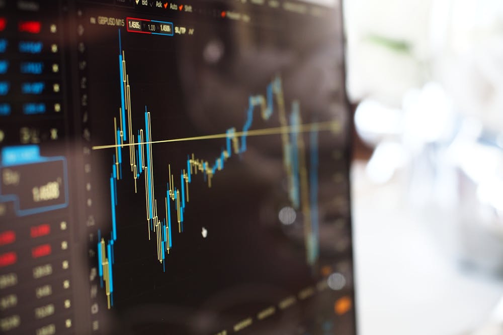 Leilões na B3 geram R$ 100 bilhões em investimentos no 1º semestre de 2025