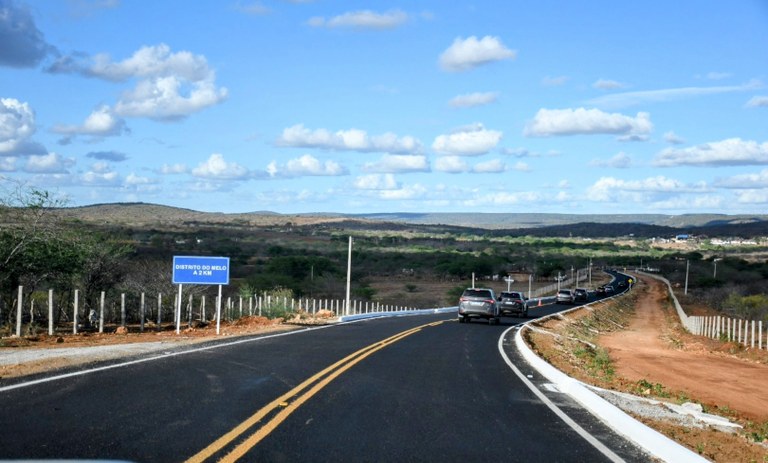 Governo da Paraíba investe R$ 36 milhões em infraestrutura hídrica e viária no Curimataú