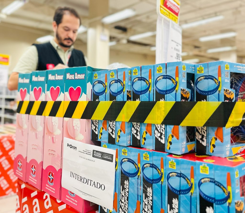 Procon-JP inicia fiscalização às lojas de brinquedo; inspeção já apreendeu 440 artigos infantis irregulares