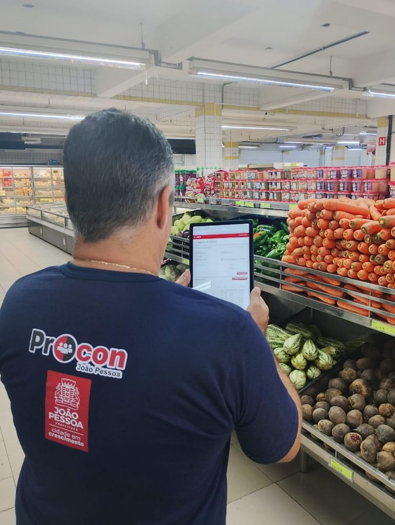 Variação no preço do quilo do tomate chega a 329,43% em pesquisa do Procon-JP