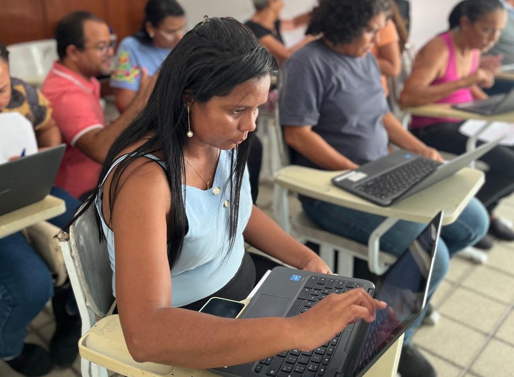 Prefeitura oferece cursos profissionalizantes que abrem portas para o mercado de trabalho