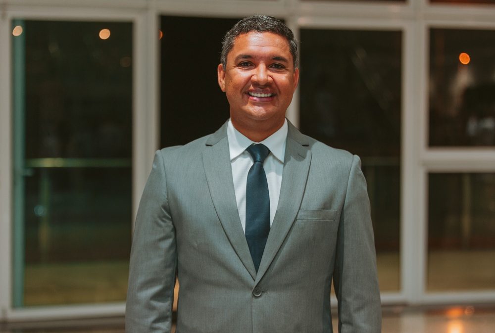 Sérgio Ricardo: “Vejo um futuro exigente, mas repleto de oportunidades, pois o Brasil ainda carece de médicos em várias regiões”