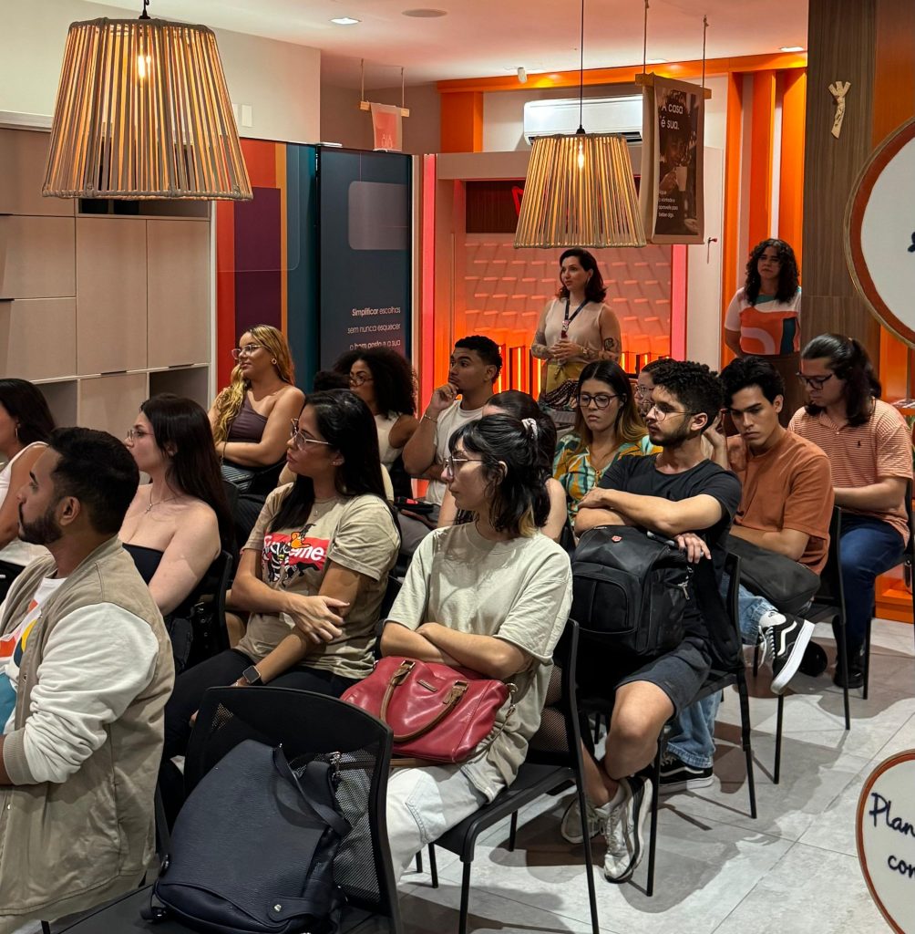 VIVA Móveis.com é protagonista da segunda edição do projeto que aproxima estudantes do mercado