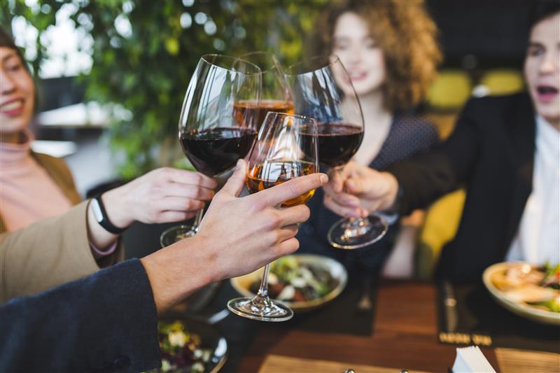 Dia do Vinho do Porto: bebida conquista espaço como terceira mais vendida em bares brasileiros