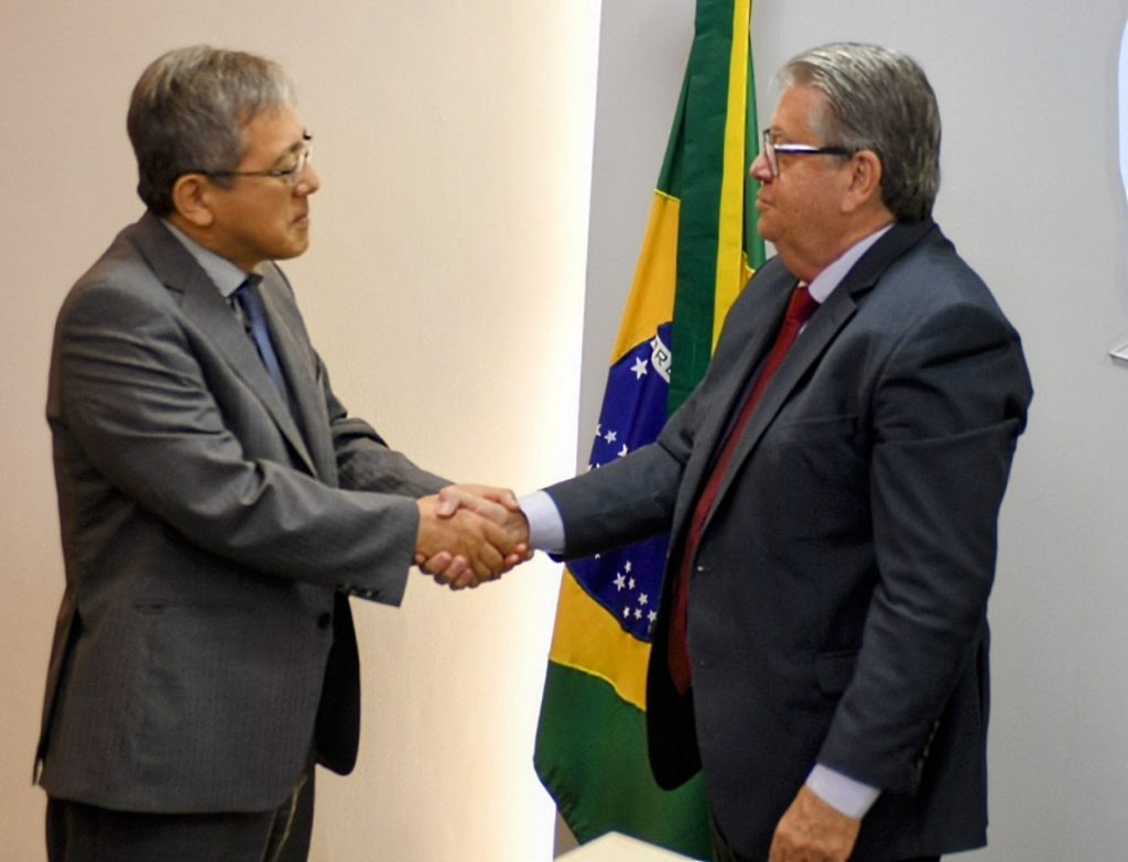 Governador apresenta potencial de investimentos da Paraíba a cônsul do Japão