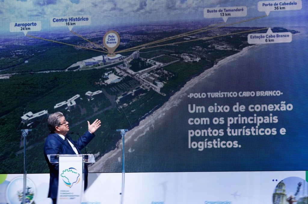 João Azevêdo apresenta Polo Turístico Cabo Branco a investidores em evento da ONU em São Paulo