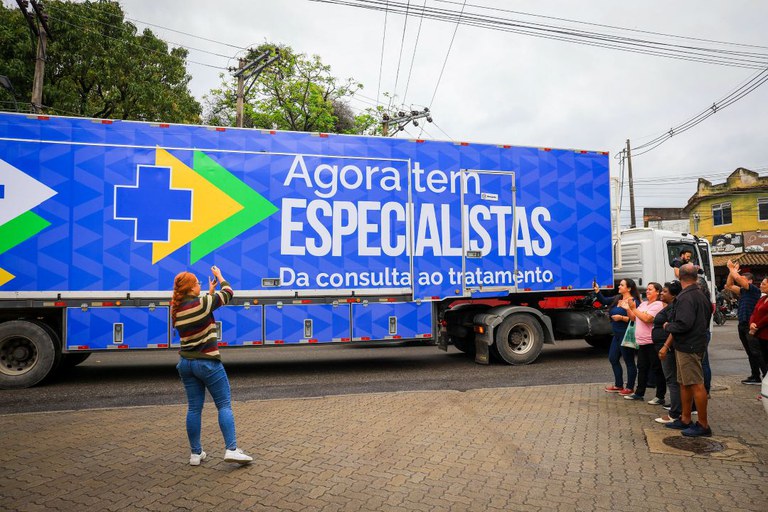 Carretas da saúde da mulher do Agora Tem Especialistas levam exames e diagnósticos de câncer para municípios da Paraíba