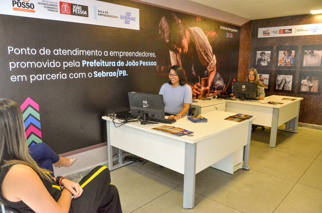 Líder em atendimentos a MEIs no país, sala do empreendedor de JP apresenta boas práticas e resultados a gestores do Sebrae