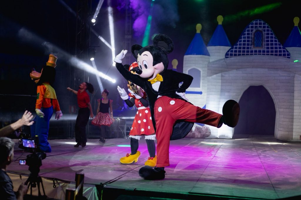 Circo Kroner entra na reta final da temporada em CG com programação especial e shows da Disney