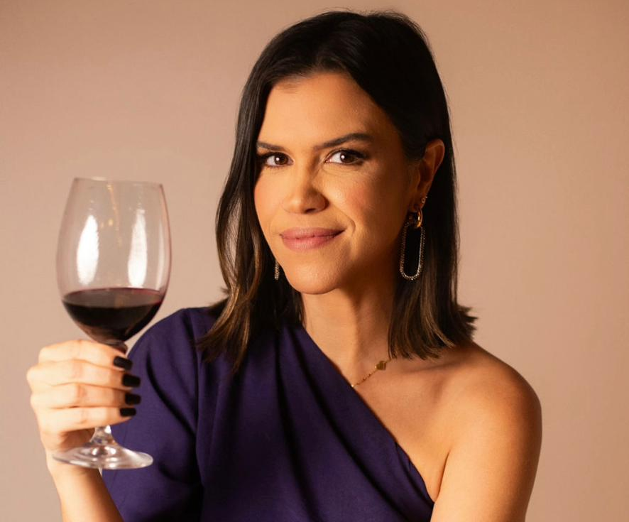 Manu Vilhena: “Durante muito tempo a figura do sommelier era majoritariamente masculina. Mas isso vem mudando, e fico muito feliz de fazer parte dessa transformação”