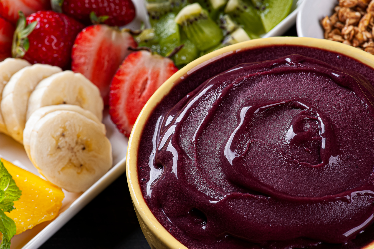 Açaí se consolida como fenômeno do delivery e enfrenta desafios de crescimento no mercado