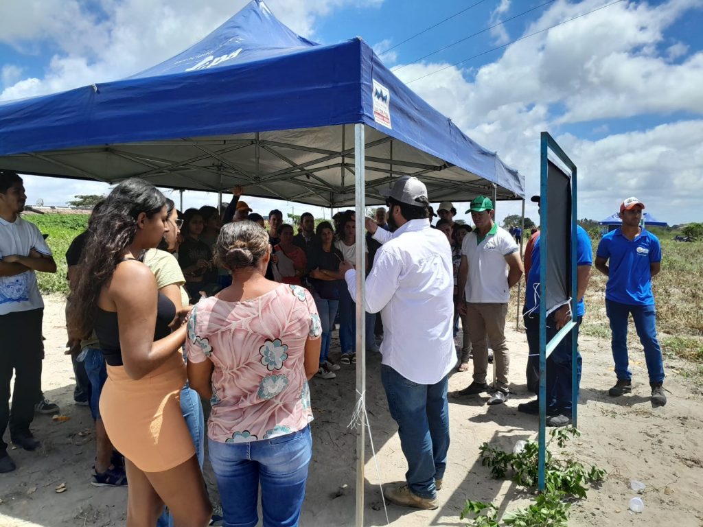 Governo da Paraíba e Embrapa discutem cultura do amendoim durante Dia de Campo