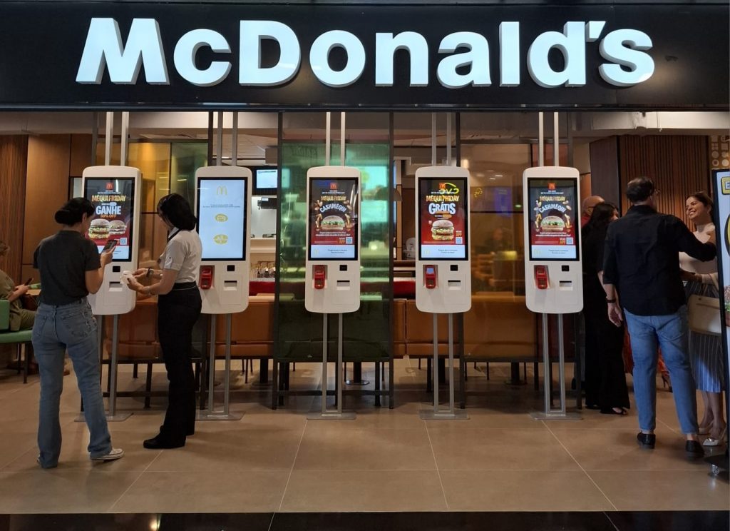 McDonald’s inaugura primeiro restaurante no MAG Shopping e abre novos postos de trabalho
