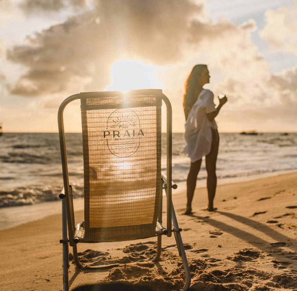 Réveillon Minha Praia celebra a chegada de 2026 com shows de Funkeira, Os Eloquentes e DJ Astek na Praia do Seixas