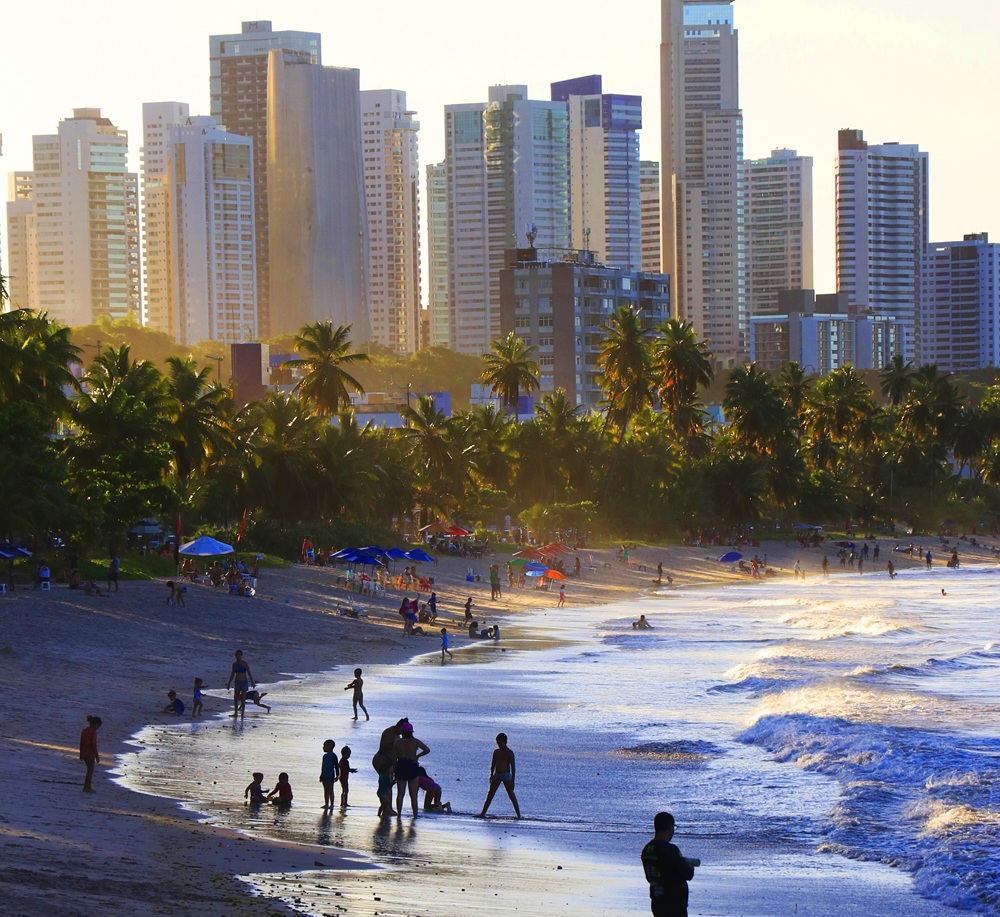 Decolar destaca João Pessoa como um dos destinos tendência para o período de verão 2025/2026