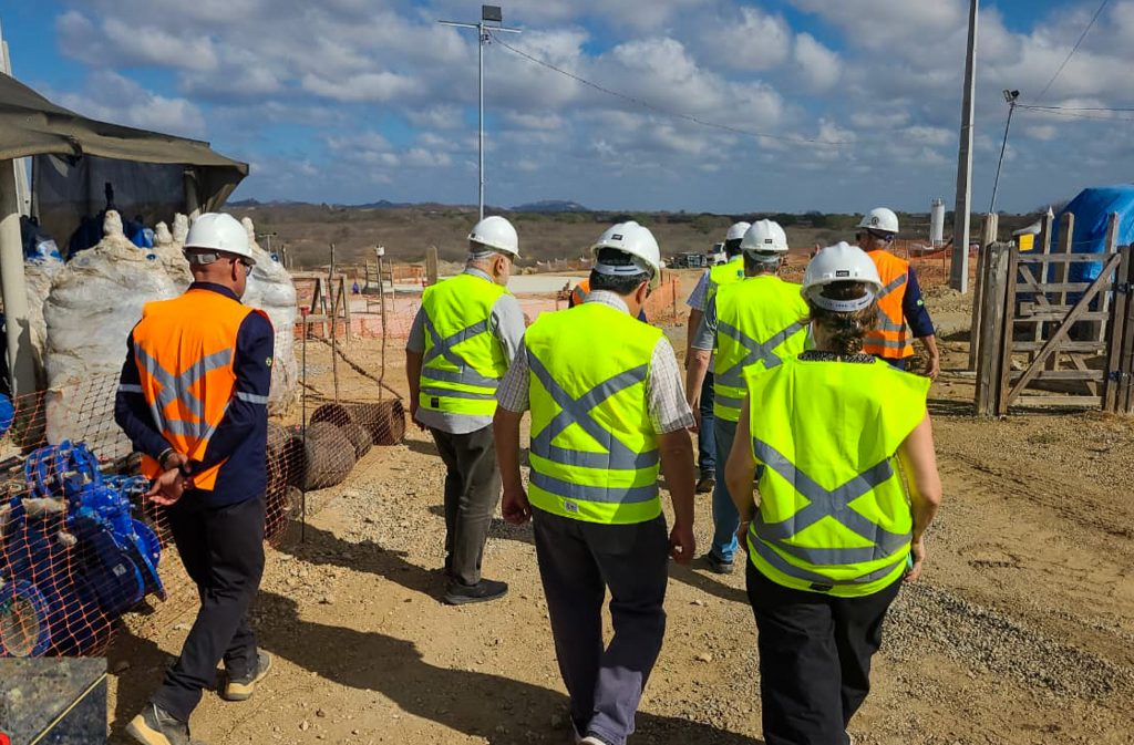 Governo da PB e Banco Mundial avaliam obras do Ramal Cariri que levará água para 18 municípios