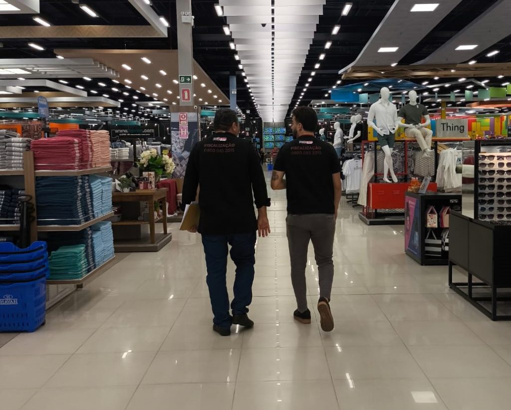 Procon-JP autua 29 estabelecimentos e notifica mais de 50 lojas em balanço final do plantão Black Friday