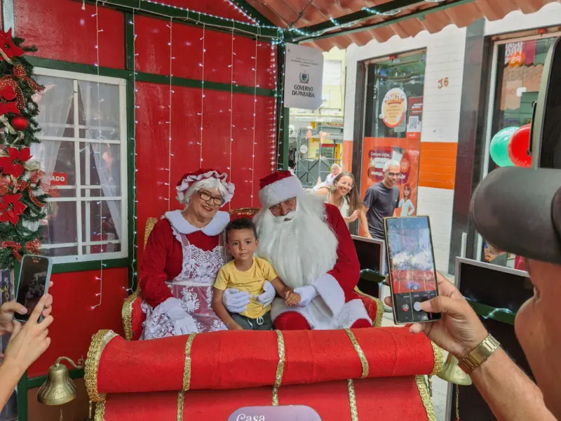 CDL Campina Grande inaugura Casa do Papai Noel e lança campanha Natal Premiado 2025