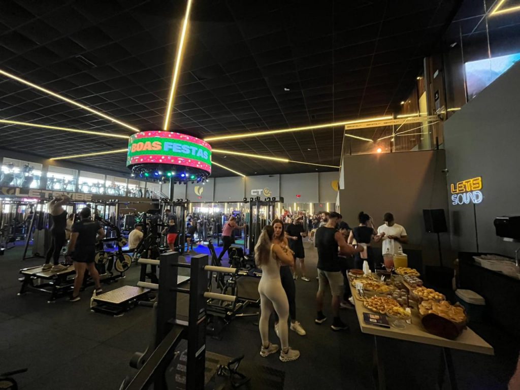 Massai firma parceria com a LetsVibe Academia e leva campanha de verão ao Bessa