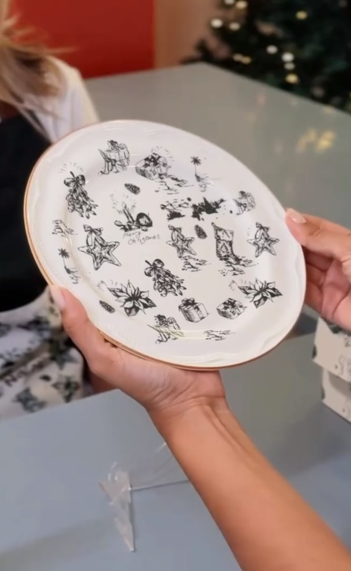 MAG Shopping promove Campanha Promocional de Natal 2025 com louça exclusiva em porcelana