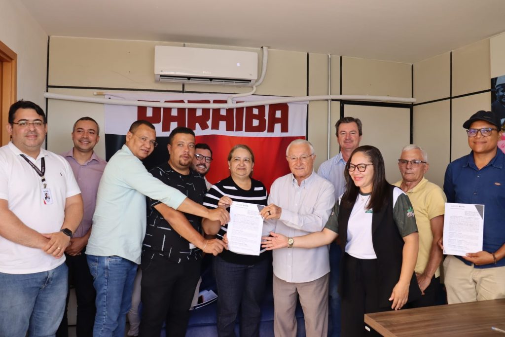 Governo da PB assina acordo para criar Centro de Comercialização da Agricultura Familiar na Grande JP