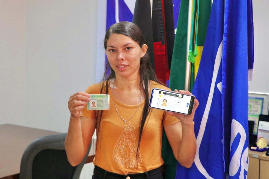 Detran da Paraíba emite a primeira CNH do Brasil dentro do novo sistema nacional