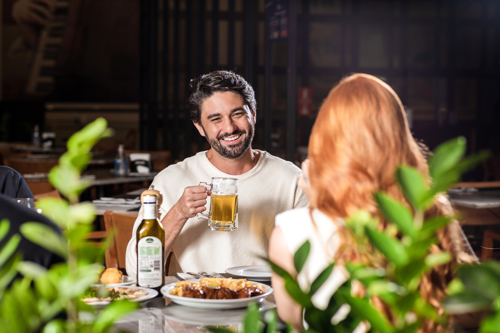 casal no restaurante
