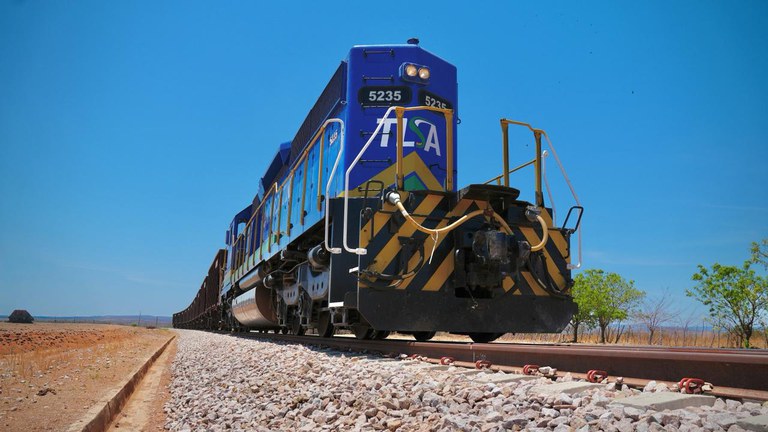 Sudene libera R$ 700 milhões para acelerar obras da Ferrovia Transnordestina