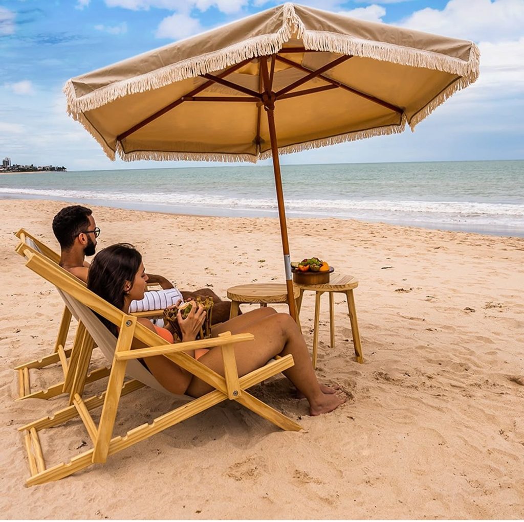 Hotel HCM oferece alto padrão de estadia com serviço de praia especializado