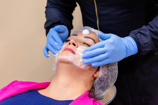 Franquias de estética são opção rentável com mercado em alta; veja 8 motivos para investir