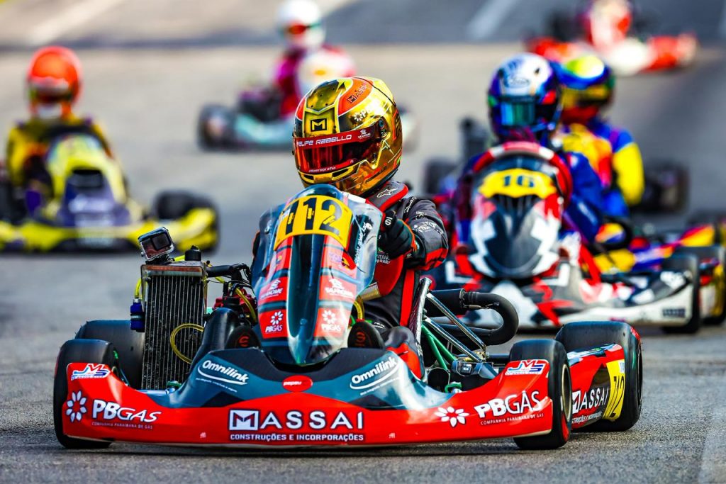 Felipe Rabello projeta temporada 2026 no kartismo e conta com patrocínio da Massai para novo ciclo competitivo