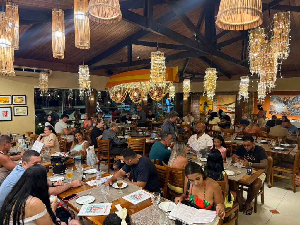 Restaurante investe em treinamento de equipe com curso de primeiros socorros e sommelier