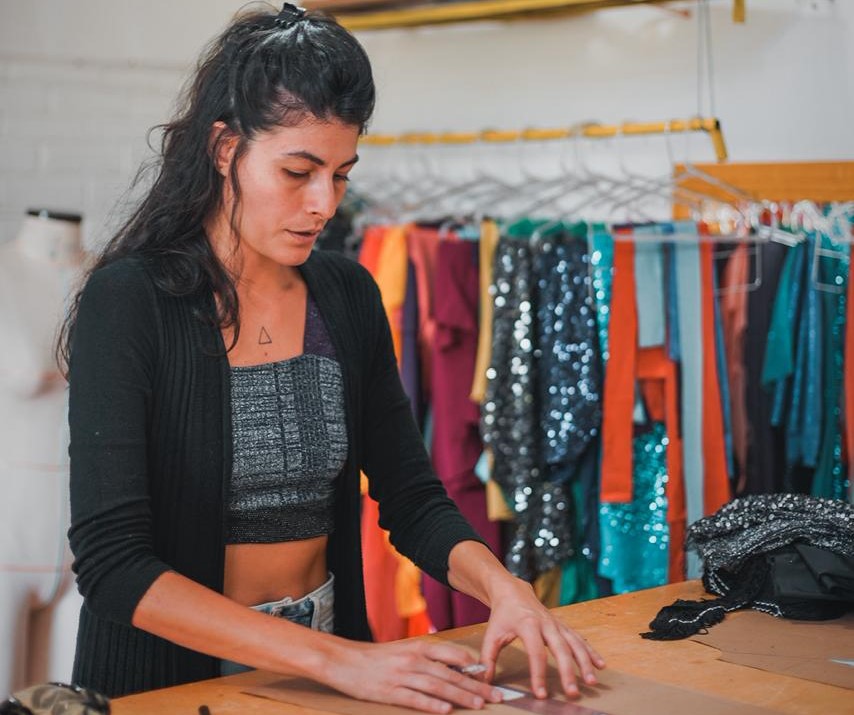 Carnaval movimenta pequenos negócios criativos e fortalece economia local