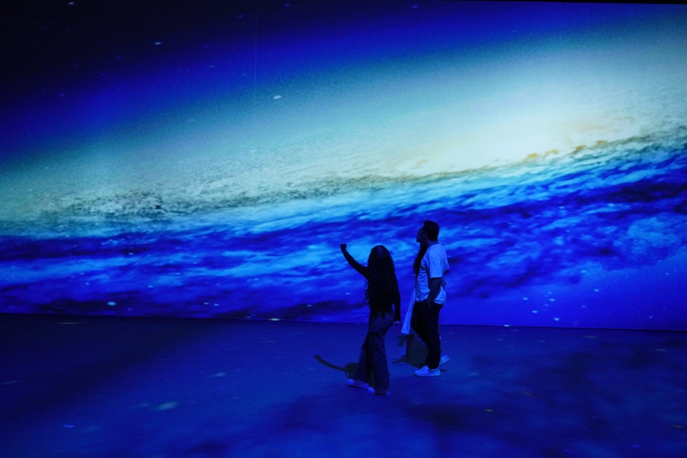 Exposição imersiva “Viagem ao Espaço” estreia nesta sexta (6) no Mangabeira Shopping